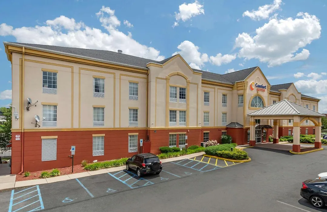 Comfort Suites Newark - Harrison-1